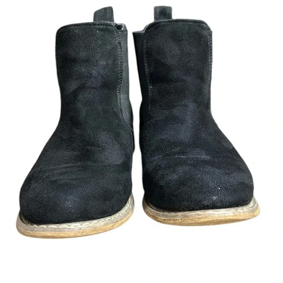 Seven 7 ankle booties, women size 7. Suede feel ,black ,tan sole,great condition - Picture 7 of 16